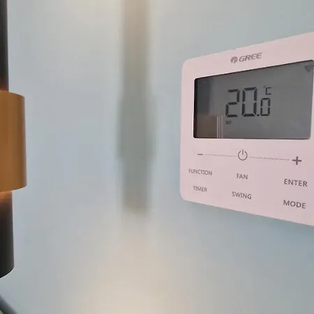 فندق مبيت وإفطار La Dimora Di Parthenope نابولي