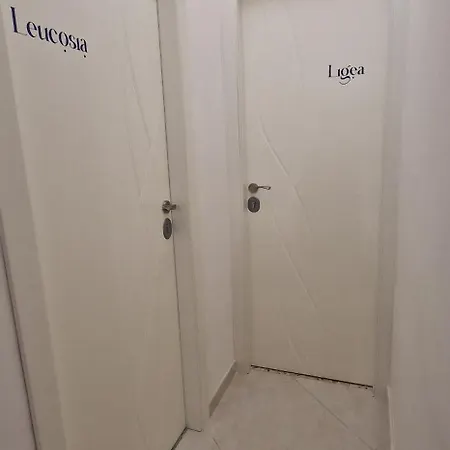 فندق مبيت وإفطار La Dimora Di Parthenope نابولي