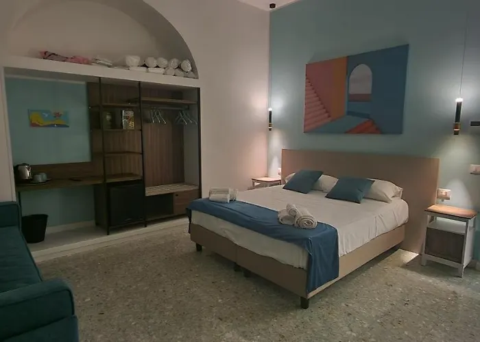 Bed & Breakfast La Dimora Di Parthenope 4*